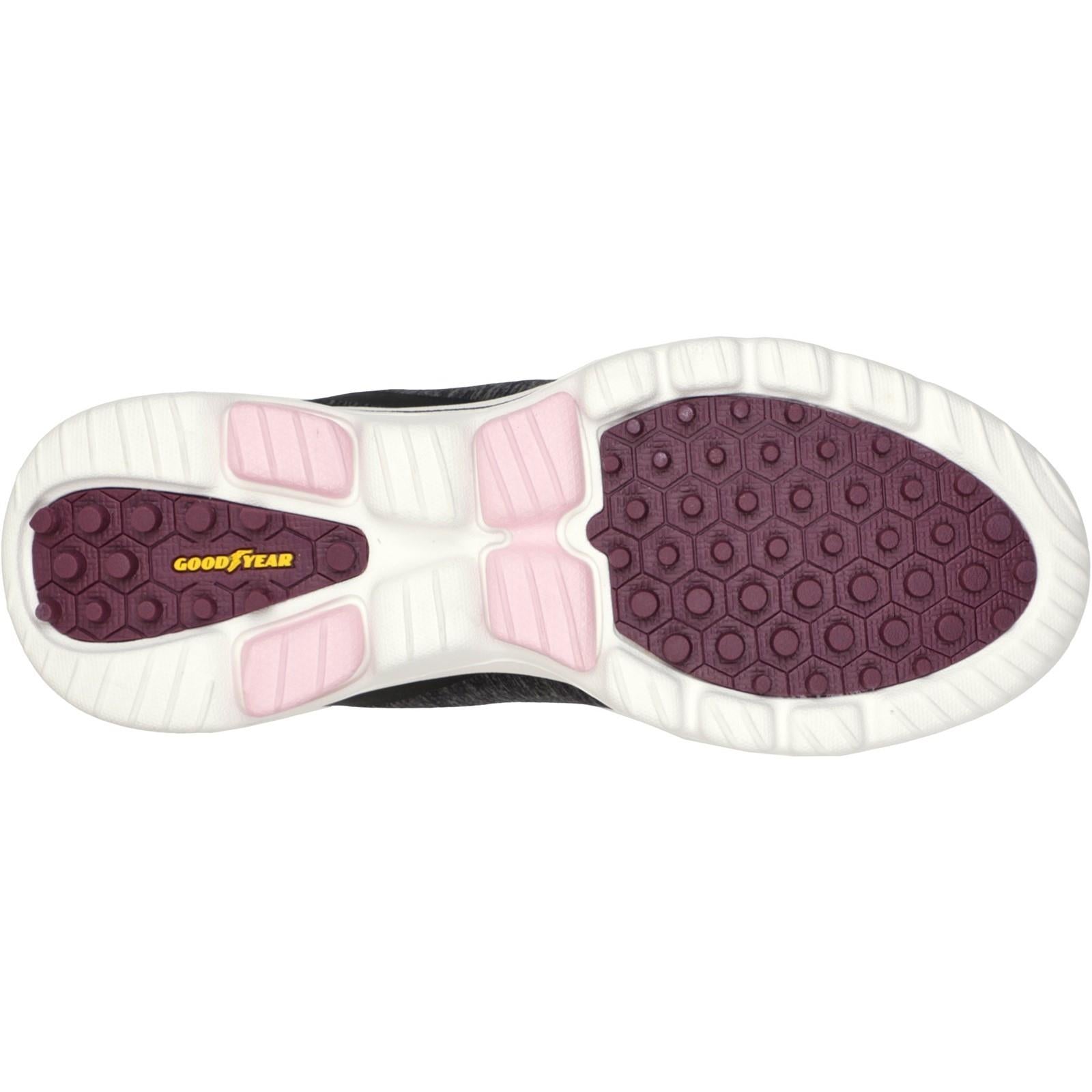 Women's Wide Fit Skechers Go Golf Walk 5 Trainers